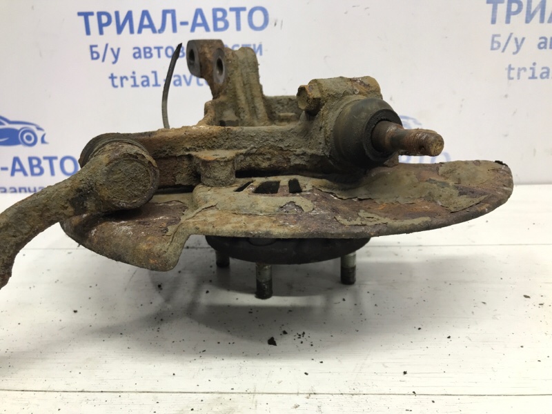 Кулак поворотный правый со ступицей Outback 2014-2020 BS 2.0 diesel EE20Z
