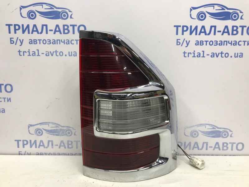 Фонарь задний внешний правый Mitsubishi Pajero Wagon 1999-2006 3 3.2 Дизель 4M41 MR482562 Б/У