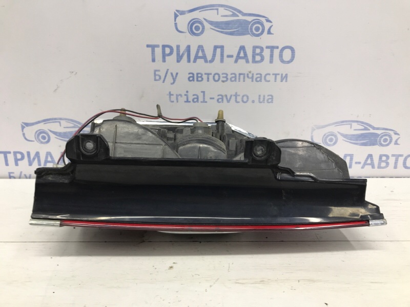 Фонарь задний внешний правый Pajero Wagon 1999-2006 3 3.2 Дизель 4M41