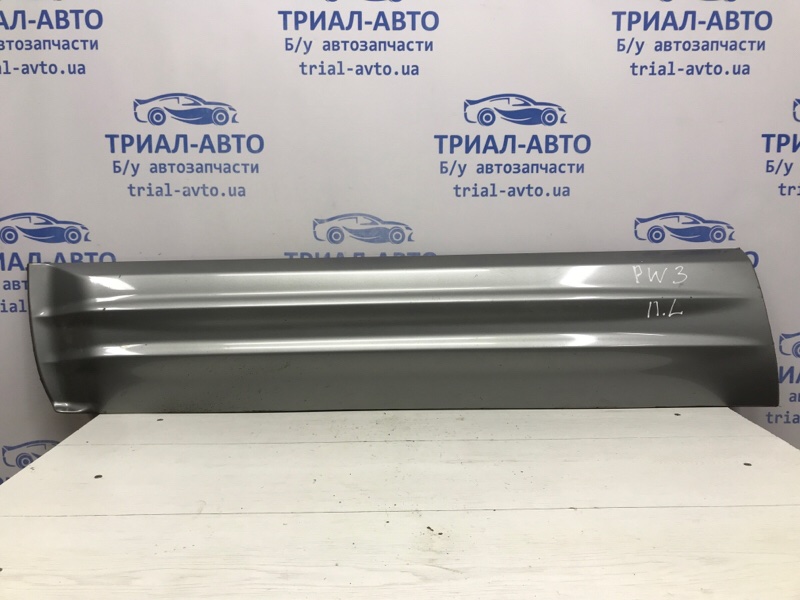 Накладка двери передняя левая Mitsubishi Pajero Wagon 1999-2006 3 3.2 Дизель 4M41 MR47857 Б/У