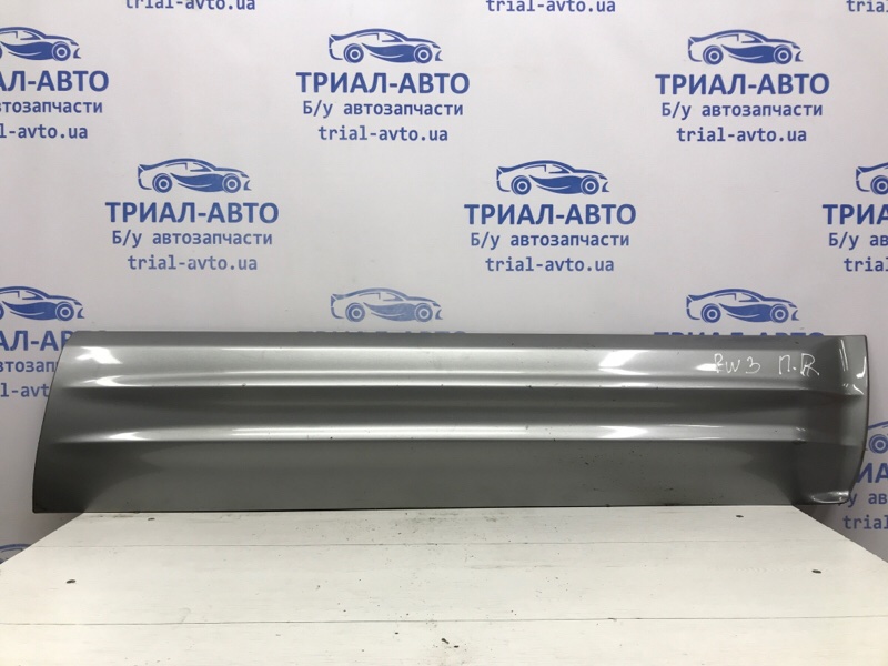 Накладка двери передняя правая Mitsubishi Pajero Wagon 1999-2006 3 3.2 Дизель 4M41 MR47858 Б/У