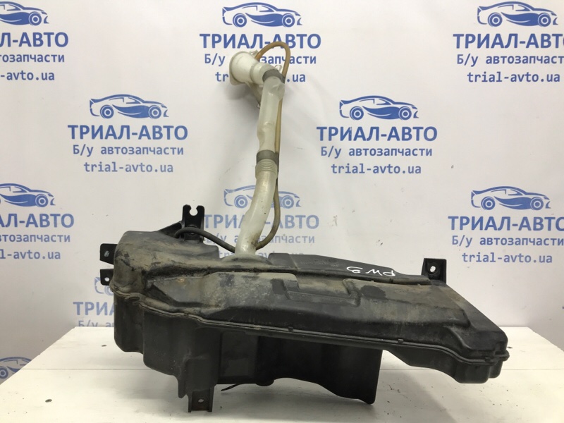 Запчасть бачок омывателя Mitsubishi Pajero Wagon 1999-2006 3 3.2 Дизель 4M41 MR515933 Б/У Бачок омывателя Mitsubishi Pajero Wagon 1999-2006 3 3.2 Дизель 4M41 MR515933 Б/У