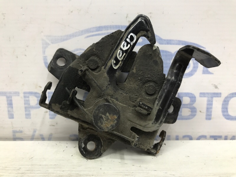 Замок капота KIA Ceed 2006-2012 ED 1.6 diesel D4FB 811301H000 Б/У