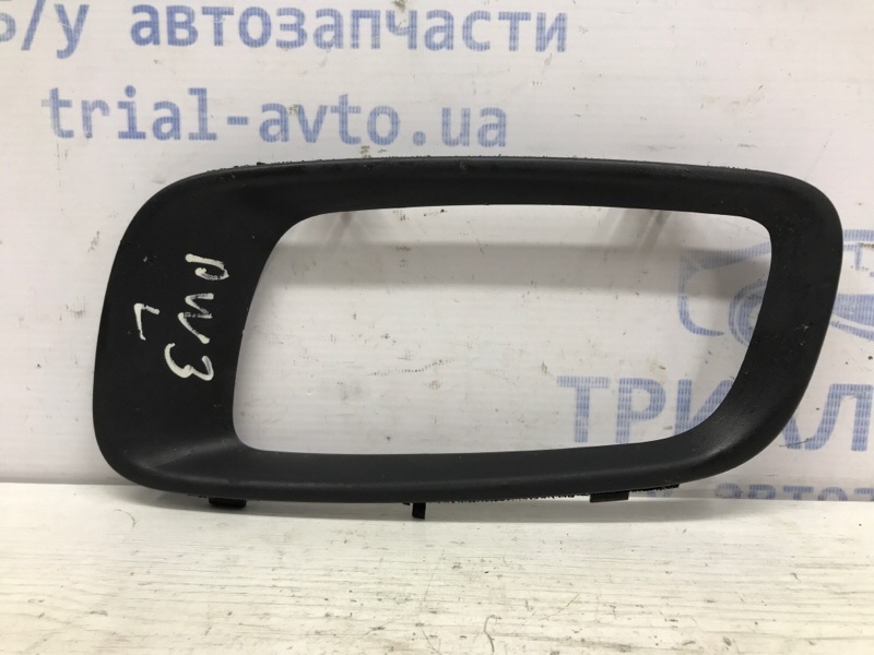 Запчасть решетка противотуманки левая Mitsubishi Pajero Wagon 1999-2006 3 3.2 Дизель 4M41 MR388019 Б/У Решетка противотуманки левая Mitsubishi Pajero Wagon 1999-2006 3 3.2 Дизель 4M41 MR388019 Б/У