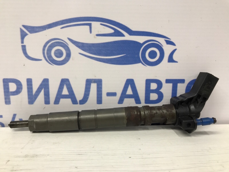 Запчасть форсунка топливная Kia Sorento 2009-2014 XM 2.2 diesel D4HB 338002F000 Б/У Форсунка топливная Kia Sorento 2009-2014 XM 2.2 diesel D4HB 338002F000 Б/У