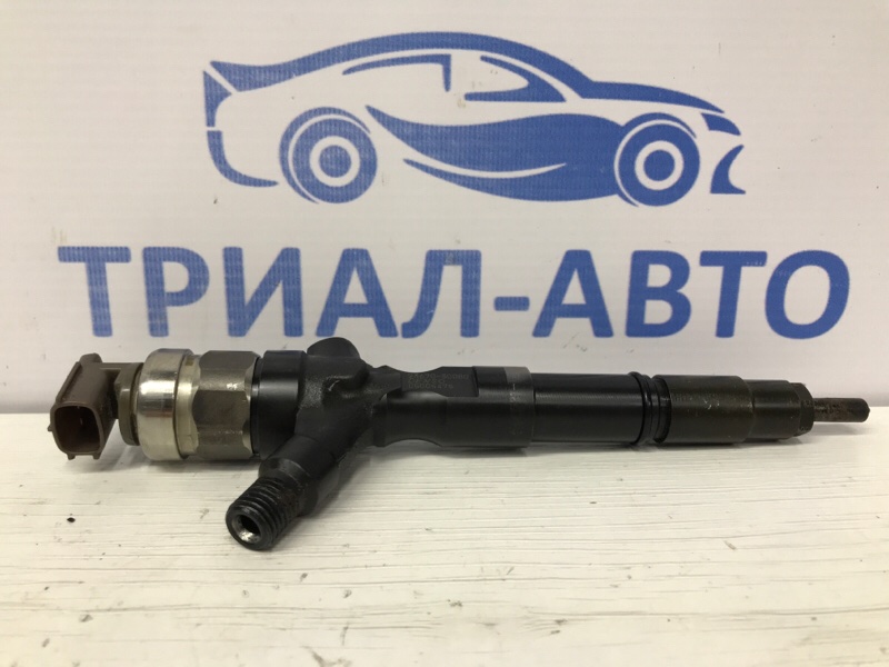 Форсунка топливная Toyota Prado 2002-2009 J120 3.0 Diesel 1KDFTV 2367030080 Б/У