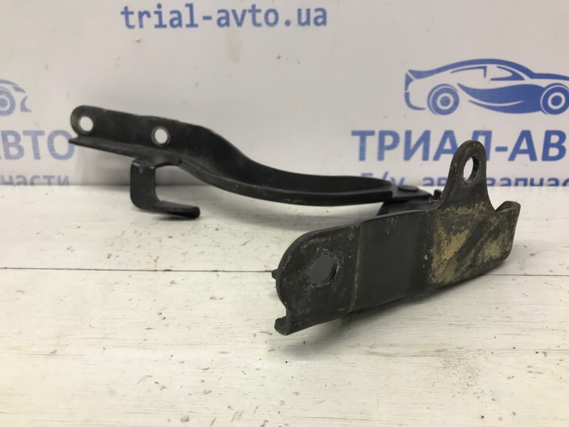 Петля капота правая Sportage 2010-2016 SL 2.0 diesel D4HA Петля капота правая Sportage 2010-2016 SL 2.0 diesel D4HA
