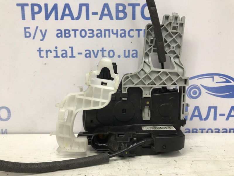 Замок двери передний правый Sportage 2010-2016 SL 2.0 diesel D4HA