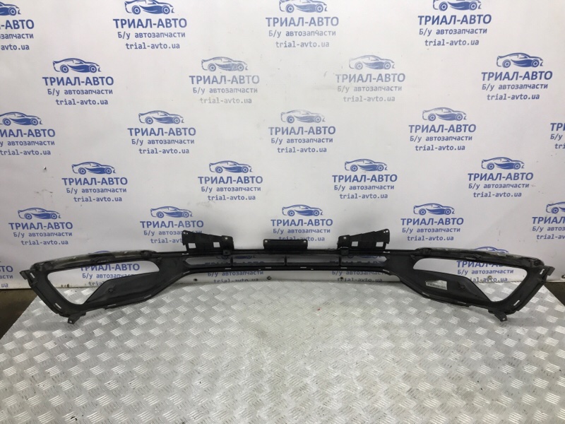 Решетка бампера центральная Sportage 2010-2016 SL 2.0 diesel D4HA Решетка бампера центральная Sportage 2010-2016 SL 2.0 diesel D4HA