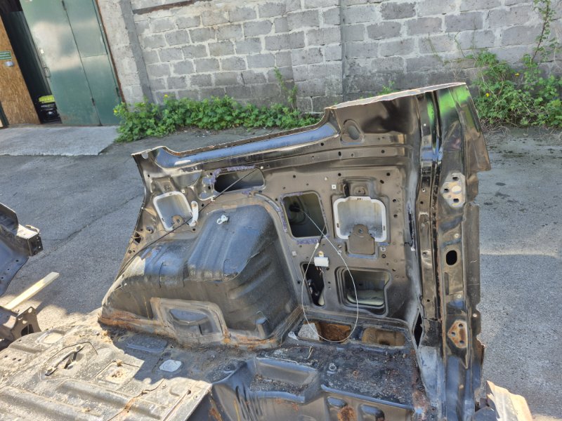 Четверть автомобиля задняя правая Pajero Wagon 1999-2006 3 3.2 Дизель 4M41