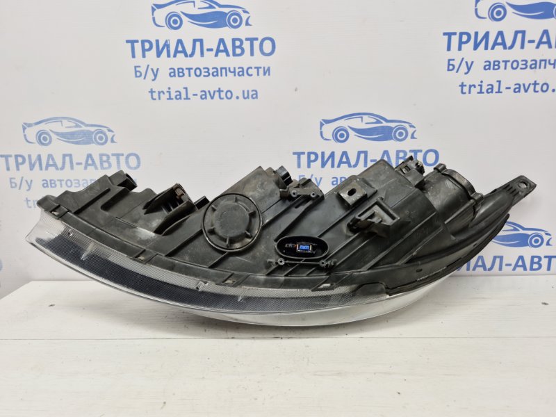 Фара правая Ксенон Sportage 2010-2016 SL 2.0 diesel D4HA