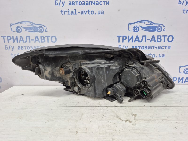 Фара левая галоген Ceed 2006-2012 ED 1.6 diesel D4FB