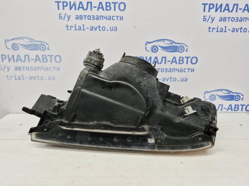 Фара правая галоген Pajero Wagon 1999-2006 3 3.2 Дизель 4M41