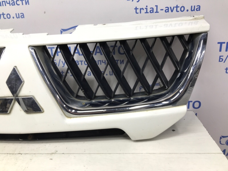 Решетка радиатора Mitsubishi Pajero Sport K9 2.5 Diesel 4D56 МКПП Решетка радиатора Mitsubishi Pajero Sport K9 2.5 Diesel 4D56 МКПП