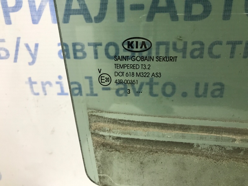 Стекло двери заднее правое KIA Sportage SL 2.0 diesel D4HA