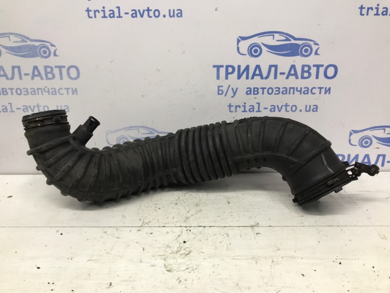 Патрубок воздушного фильтра KIA Sportage 2010-2016 SL 2.0 diesel D4HA 281302S000 Б/У