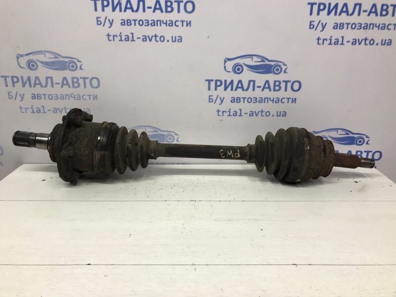 Привод задний Mitsubishi Pajero Wagon 1999-2006 3 3.2 Дизель 4M41 MR528647 Б/У