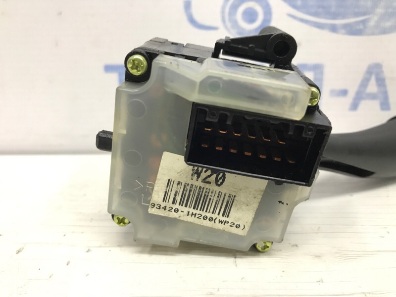 Переключатель подрулевой правый(дворники) Ceed 2006-2012 ED 1.6 diesel D4FB