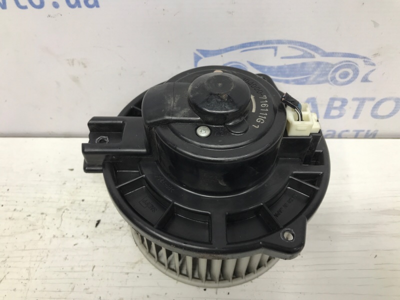 Моторчик печки Mitsubishi Pajero Sport K9 2.5 Diesel 4D56 МКПП