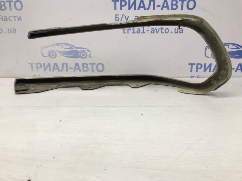Накладка правая Pajero Sport 1996-2008 K9 2.5 Diesel 4D56 МКПП