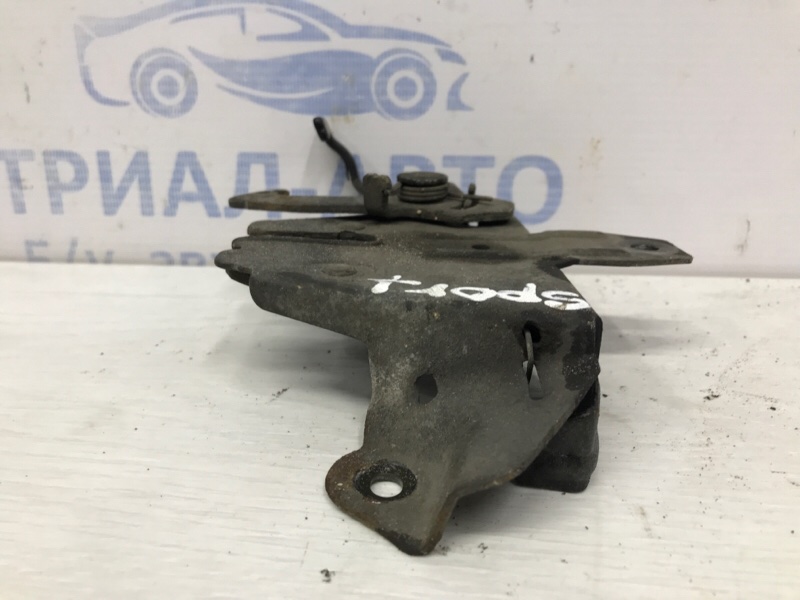 Замок капота Pajero Sport 1996-2008 K9 2.5 Diesel 4D56 МКПП