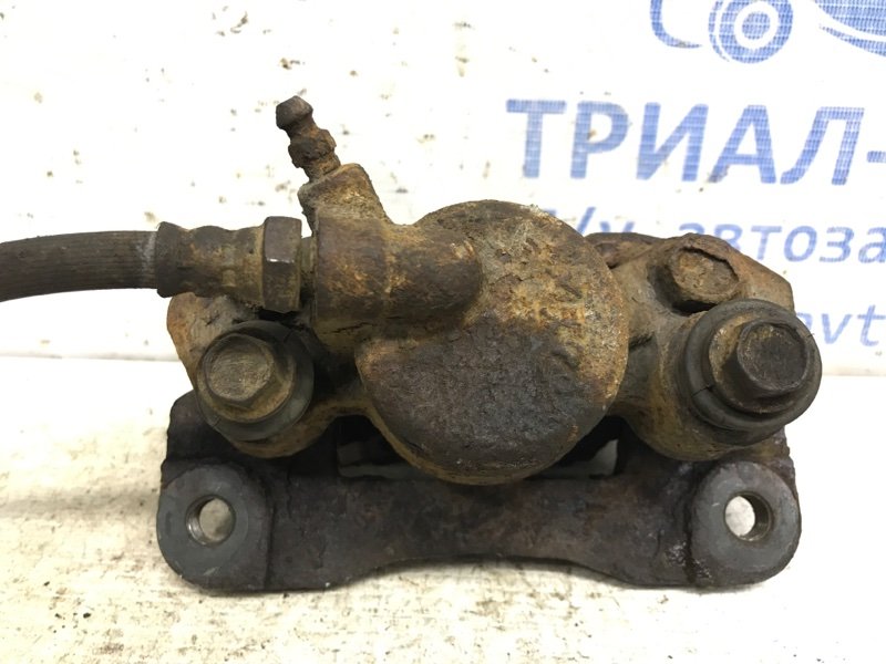 Суппорт задний правый Mitsubishi Pajero Sport K9 2.5 Diesel