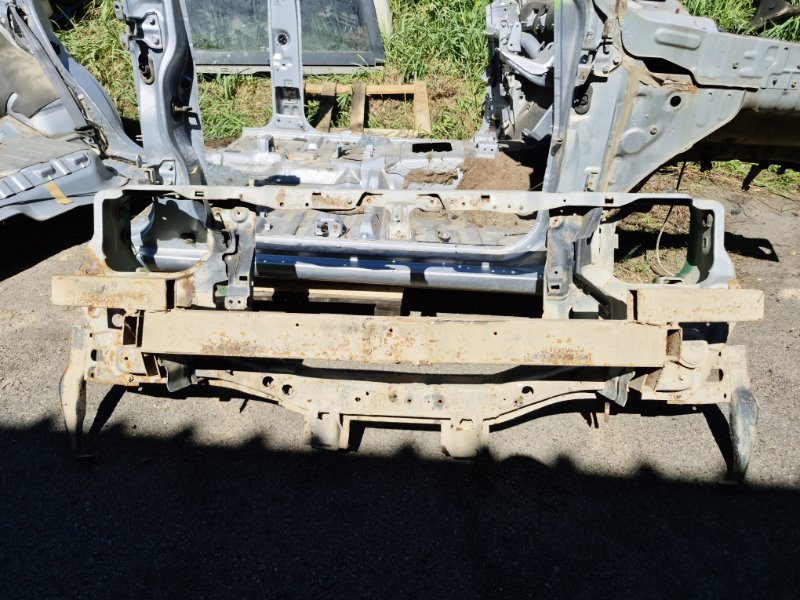 Панель передняя Mitsubishi Pajero Sport 1996-2008 K9 2.5 Diesel 4D56 МКПП MR508044 Б/У