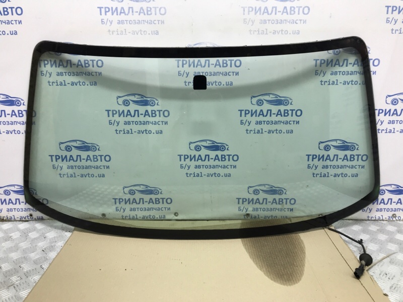 Стекло лобовое Mitsubishi Pajero Sport 1996-2008 K9 2.5 Diesel 4D56 МКПП MN146683 Б/У