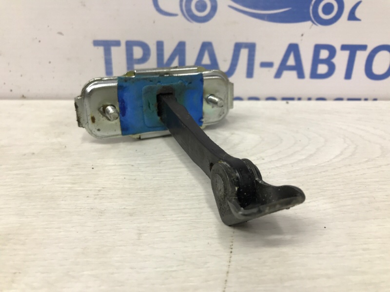 Ограничитель двери передний левый Kia Sportage SL 2.0 diesel D4HA Ограничитель двери передний левый Kia Sportage SL 2.0 diesel D4HA