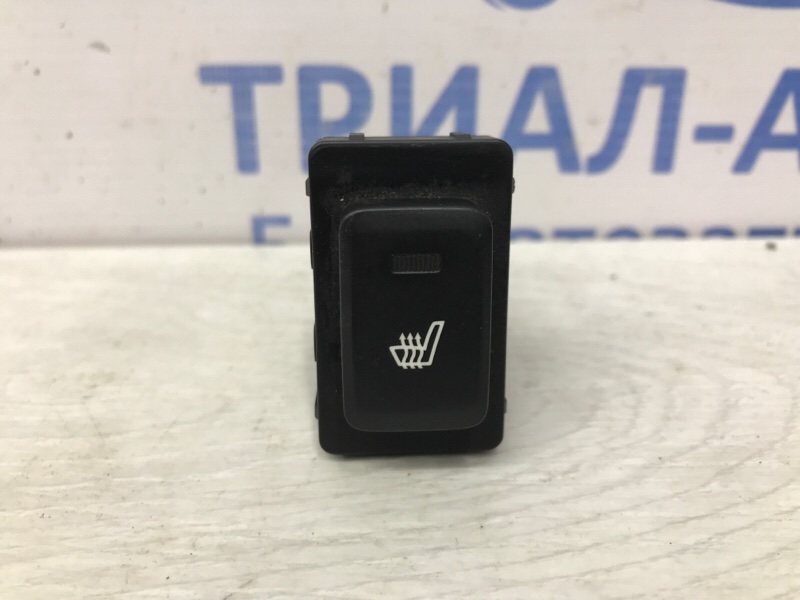 Кнопка подогрева KIA Sportage 2010-2016 SL 2.0 diesel D4HA 935751H000 Б/У