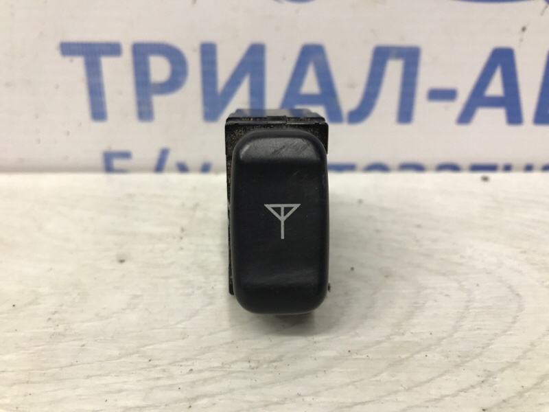 Кнопки управления Mitsubishi Pajero Wagon 1999-2006 3 3.2 Дизель 4M41 MR489443 Б/У