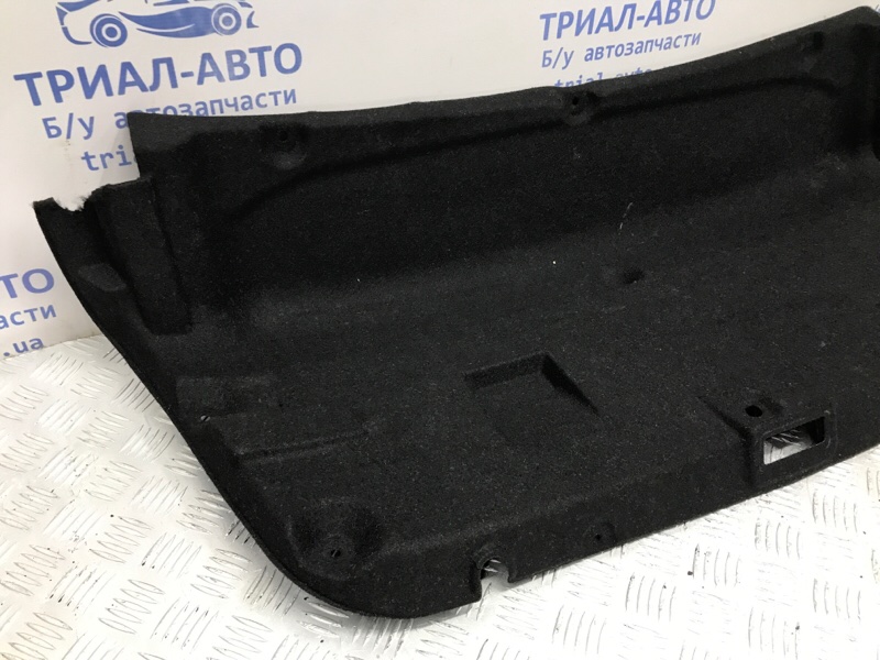 Обшивка крышки багажника Cruze 2009-2016 J300 1.8 F18D4