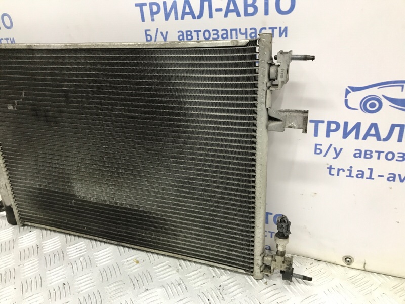 Радиатор кондиционера Chevrolet Cruze J300 1.8 F18D4