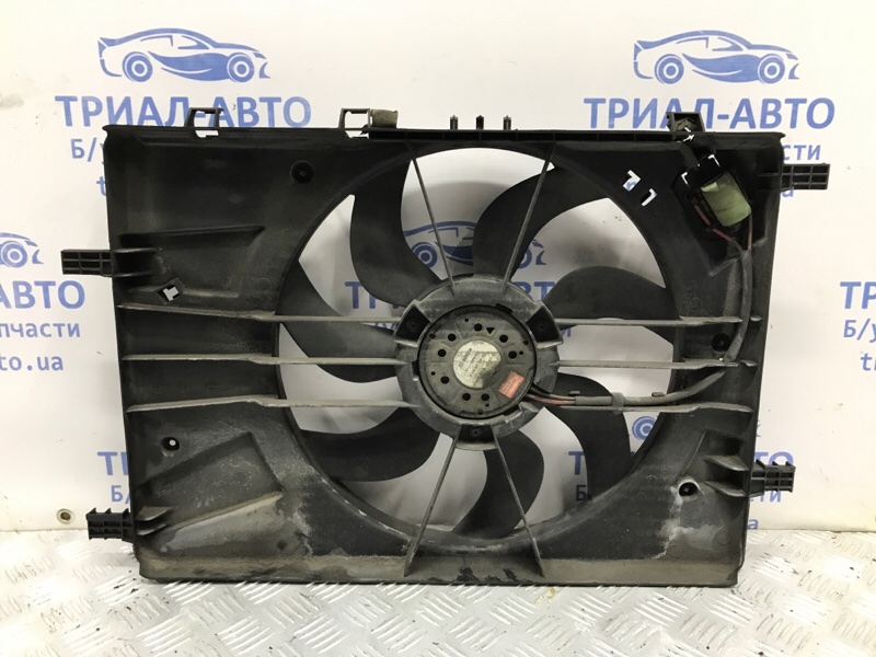 Диффузор с вентилятором радиатора Chevrolet Cruze 2009-2016 J300 1.8 F18D4 13267630 Б/У
