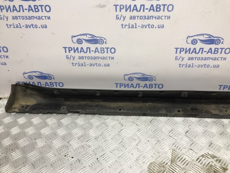 Накладка порога внешняя левая Juke 2010-2019 F15 1.6 turbo MR16DDT