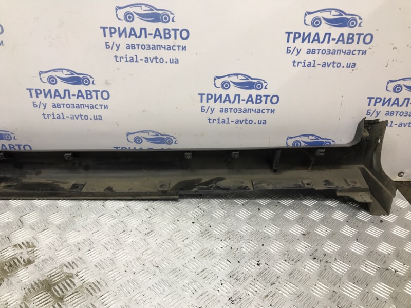 Накладка порога внешняя правая X-Trail 2014-2021 T32 1.6 diesel R9M