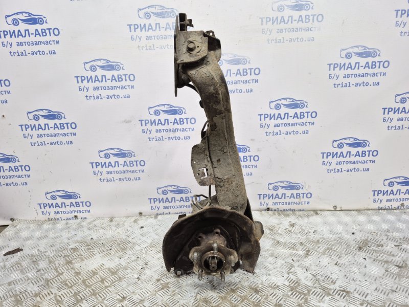 Рычаг задней подвески продольный правый Nissan X-Trail 2014-2021 T32 1.6 diesel R9M 555014CA0B Б/У