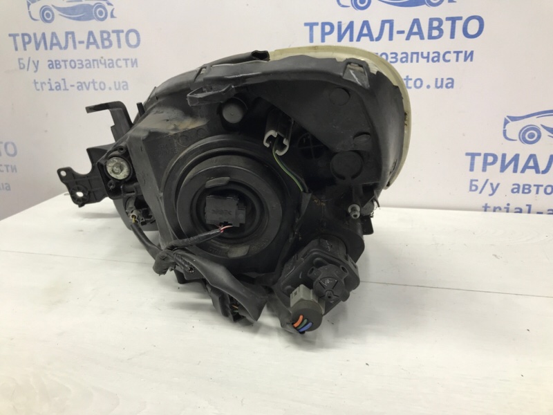 Фара правая галоген Lancer 2003-2009 9 1.6 бензин 4G18