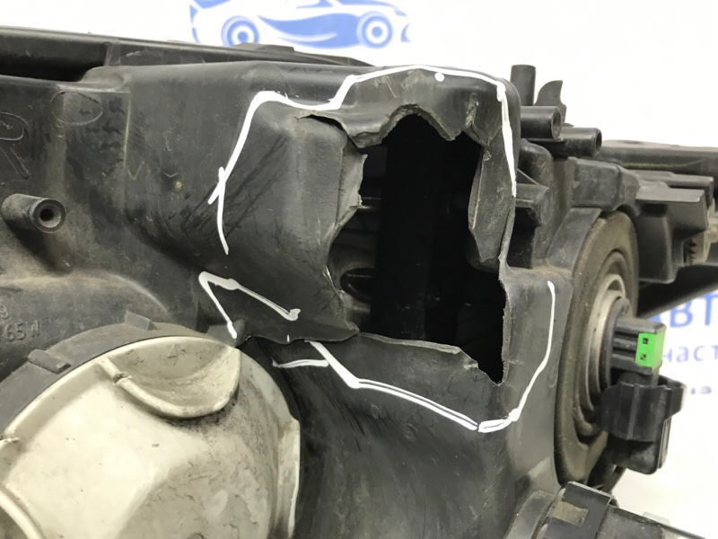 Фара правая галоген X-Trail 2014-2021 T32 1.6 diesel R9M