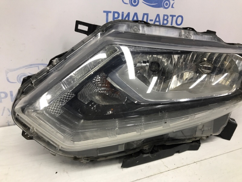Фара левая галоген Nissan X-Trail T32 1.6 diesel R9M