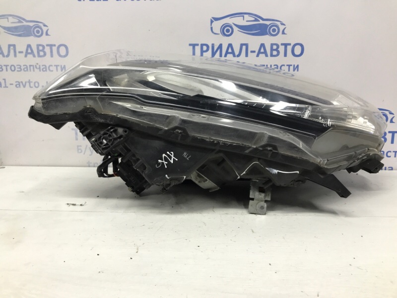 Фара левая галоген X-Trail 2014-2021 T32 1.6 diesel R9M