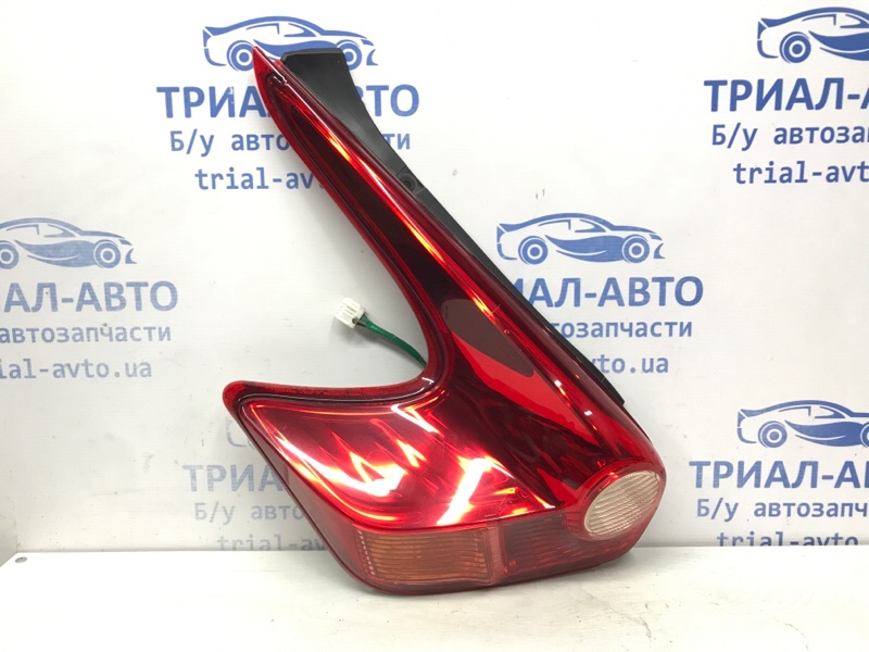 Фонарь задний внешний левый Nissan Juke 2010-2019 F15 1.6 turbo MR16DDT 265551KA0A Б/У