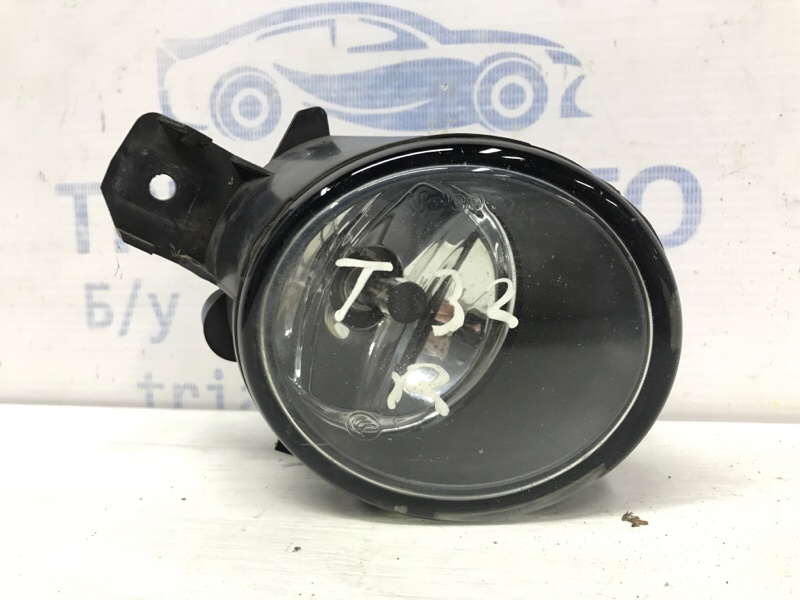 Фара противотуманная правая Nissan X-Trail 2014-2021 T32 1.6 diesel R9M 261508994A Б/У