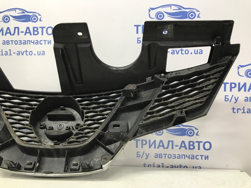 Решетка радиатора X-Trail 2014-2021 T32 1.6 diesel R9M