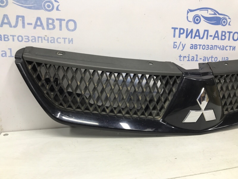Решетка радиатора Lancer 2003-2009 9 1.6 бензин 4G18