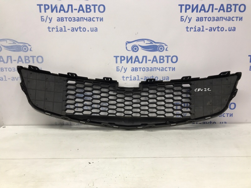 Решетка радиатора Cruze 2009-2016 J300 1.8 F18D4