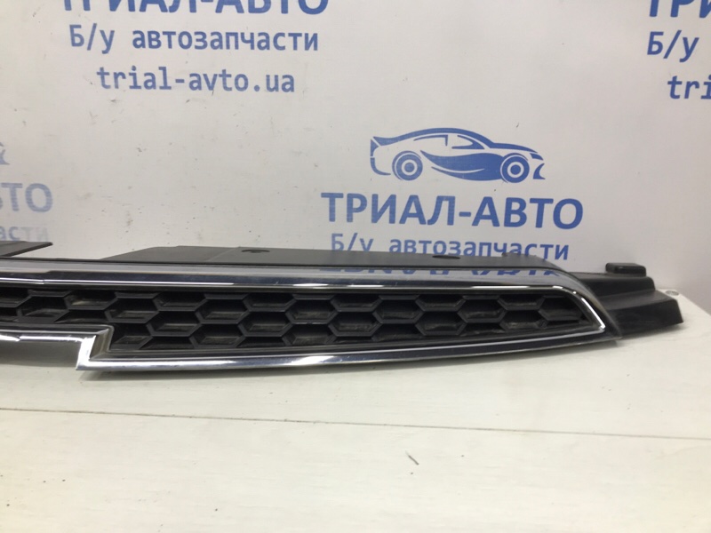 Решетка радиатора Chevrolet Cruze J300 1.8 F18D4