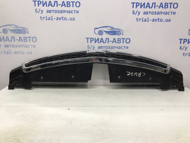 Решетка радиатора Cruze 2009-2016 J300 1.8 F18D4