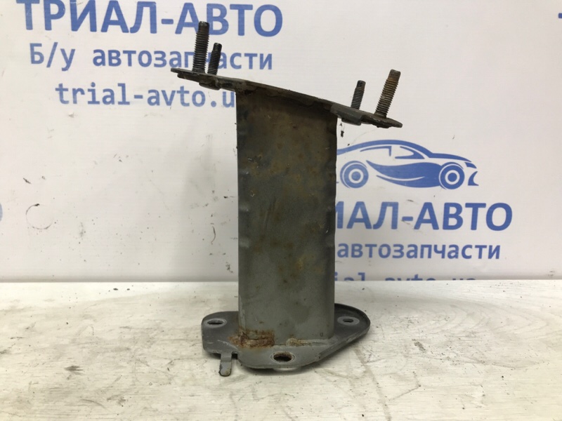 Кронштейн усилителя заднего бампера правый Nissan X-Trail 2014-2021 T32 1.6 diesel R9M H52104CCMA Б/У