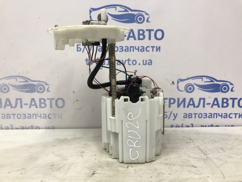 Запчасть модуль топливного насоса Chevrolet Cruze 2009-2016 J300 1.8 F18D4 13586327 Б/У Модуль топливного насоса Chevrolet Cruze 2009-2016 J300 1.8 F18D4 13586327 Б/У